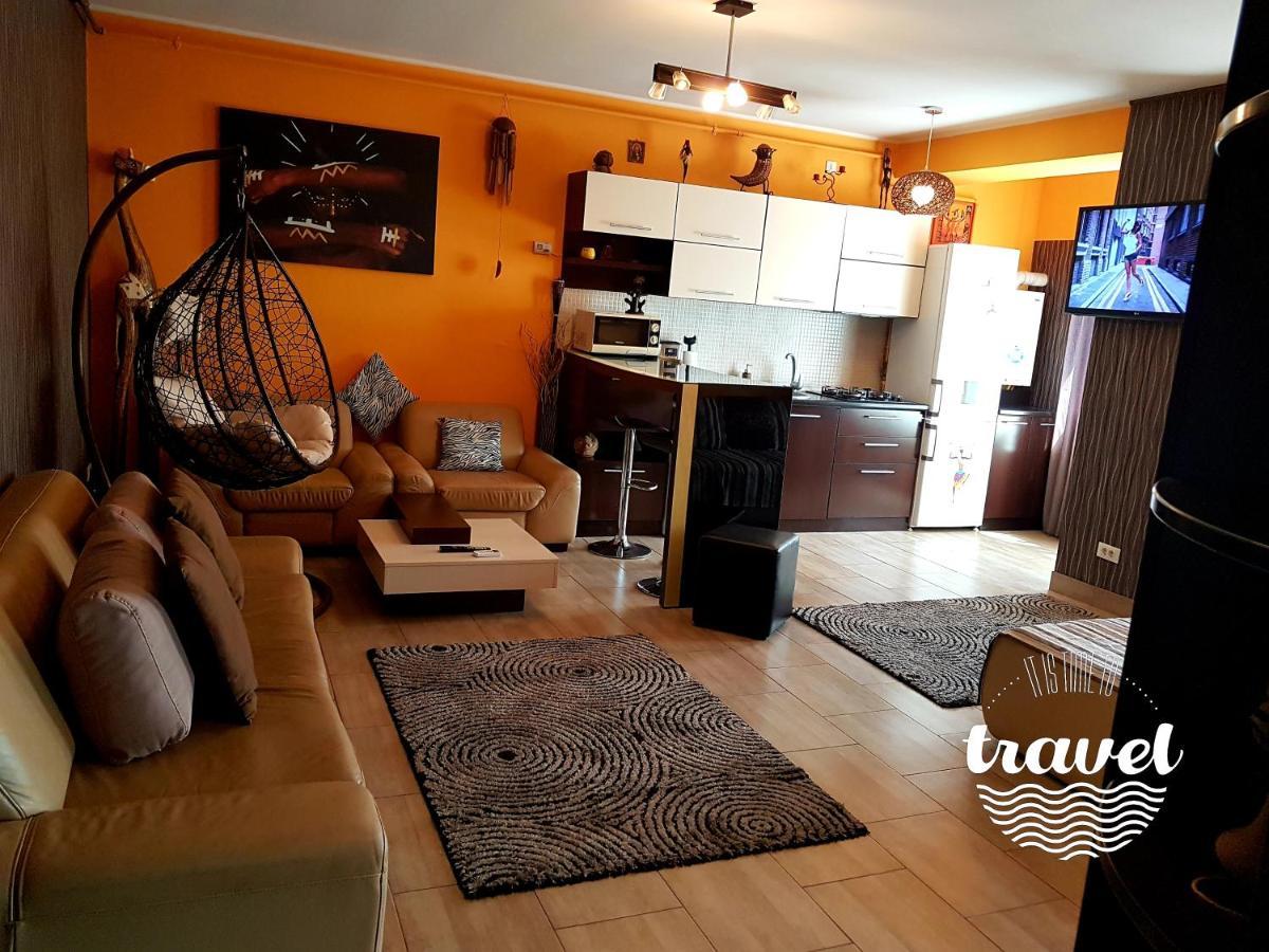 Yvo Lioness & Mamaia Nord Appartement Năvodari Buitenkant foto