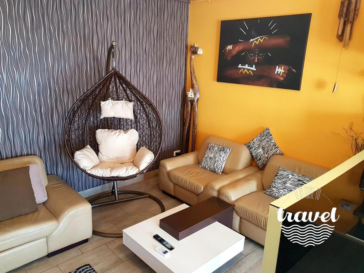 Yvo Lioness & Mamaia Nord Appartement Năvodari Buitenkant foto
