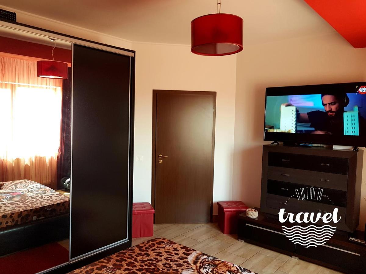 Yvo Lioness & Mamaia Nord Appartement Năvodari Buitenkant foto