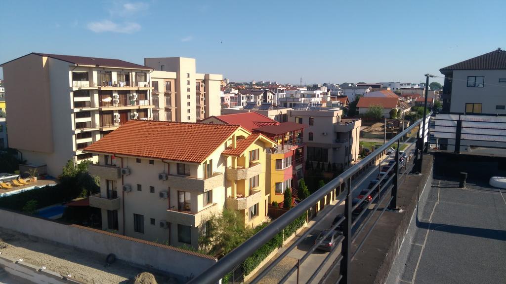 Yvo Lioness & Mamaia Nord Appartement Năvodari Buitenkant foto