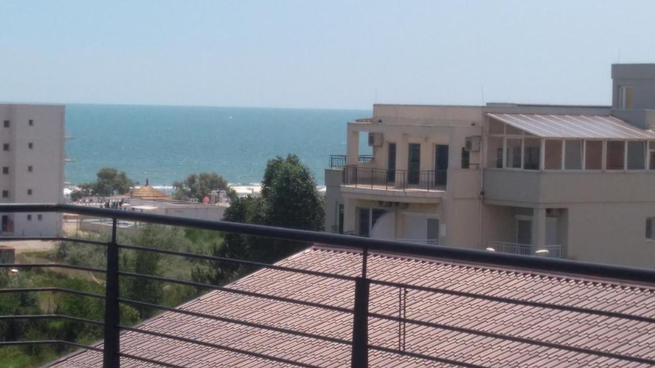 Yvo Lioness & Mamaia Nord Appartement Năvodari Buitenkant foto